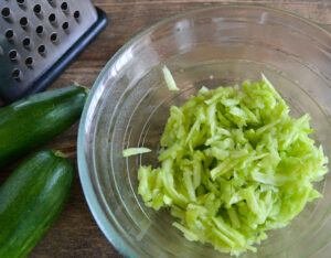 How to make traditional Greek tzatziki | offadiet.com