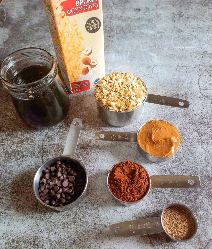 Oat brownies without sugar and flour | offadiet.com